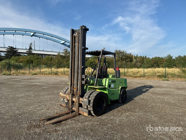 Clark C500Y100 PD Chariot ?l?vateur - Дизельный погрузчик: фото 2 Clark C500Y100 PD Chariot ?l?vateur - Дизельный погрузчик: фото 2