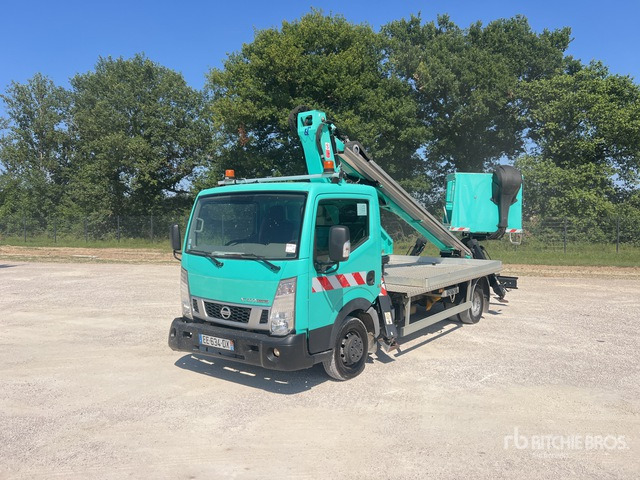 Nissan Cabstar NT400 Bucket Truck - Грузовик с подъемником: фото 1 Nissan Cabstar NT400 Bucket Truck - Грузовик с подъемником: фото 1