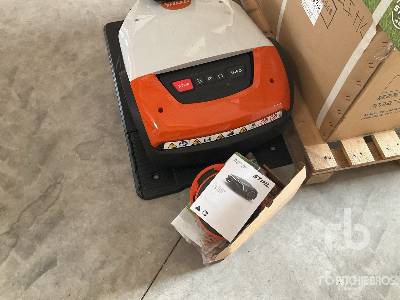STIHL Qte De Robots de Tonte Electriques - Газонокосилка: фото 3 STIHL Qte De Robots de Tonte Electriques - Газонокосилка: фото 3