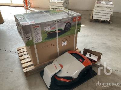 STIHL Qte De Robots de Tonte Electriques - Газонокосилка: фото 1 STIHL Qte De Robots de Tonte Electriques - Газонокосилка: фото 1