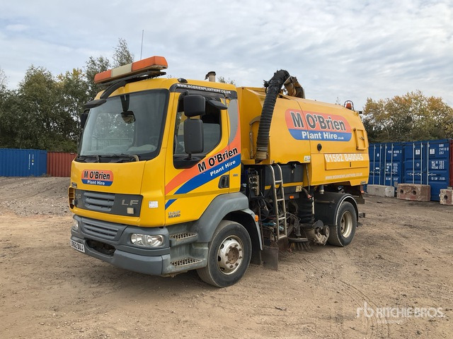 2012 DAF 55.220 2017 Johnston on Sweeper Truck - Подметально-уборочная машина: фото 1 2012 DAF 55.220 2017 Johnston on Sweeper Truck - Подметально-уборочная машина: фото 1