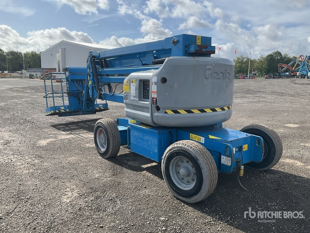2014 Genie Z45/25J 2WD Dual Fuel Articulating Boom Lift - Коленчатый подъемник: фото 4 2014 Genie Z45/25J 2WD Dual Fuel Articulating Boom Lift - Коленчатый подъемник: фото 4
