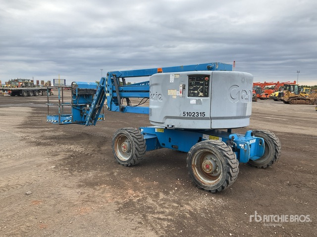 2014 Genie Z45/25J 4WD Diesel Articulating Boom Lift - Коленчатый подъемник: фото 3 2014 Genie Z45/25J 4WD Diesel Articulating Boom Lift - Коленчатый подъемник: фото 3
