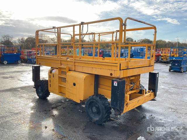 2014 Haulotte H12SDX 4x4 Diesel Scissor Lift - Ножничный подъемник: фото 4 2014 Haulotte H12SDX 4x4 Diesel Scissor Lift - Ножничный подъемник: фото 4