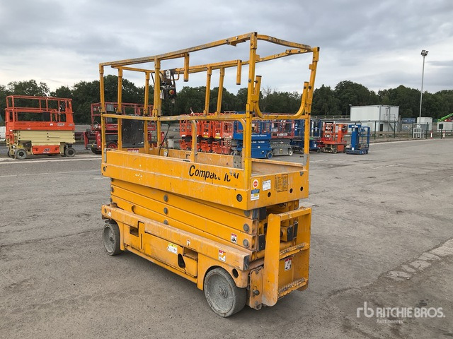 2015 Haulotte Compact 10N Electric Scissor Lift - Ножничный подъемник: фото 4 2015 Haulotte Compact 10N Electric Scissor Lift - Ножничный подъемник: фото 4