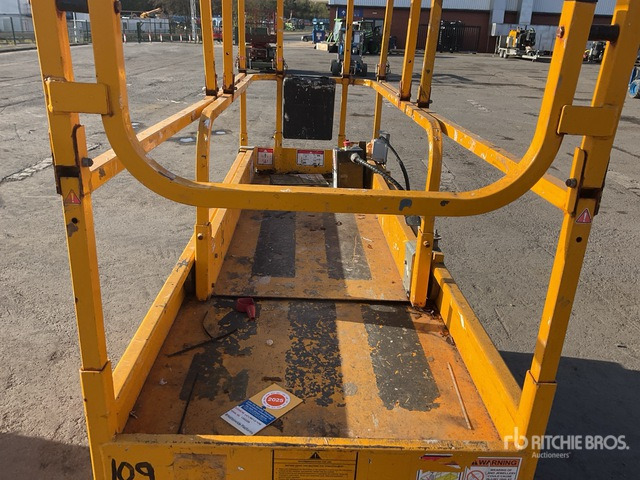 2015 Haulotte Compact 10N Electric Scissor Lift - Ножничный подъемник: фото 5 2015 Haulotte Compact 10N Electric Scissor Lift - Ножничный подъемник: фото 5