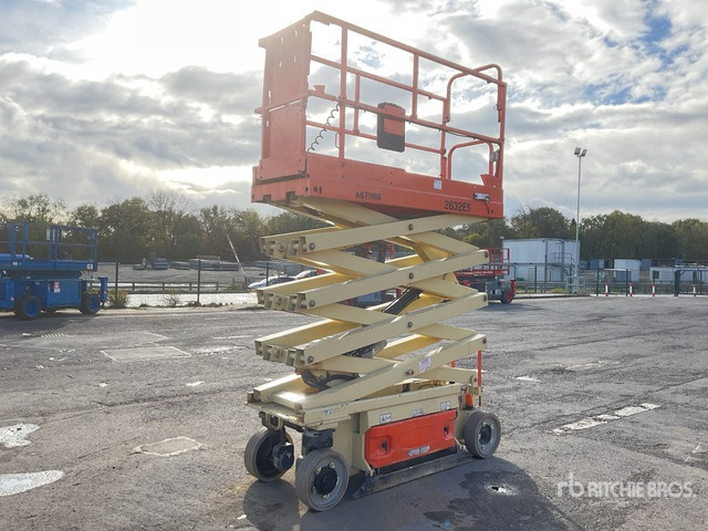 2015 JLG 2632ES Electric Scissor Lift - Ножничный подъемник: фото 1 2015 JLG 2632ES Electric Scissor Lift - Ножничный подъемник: фото 1