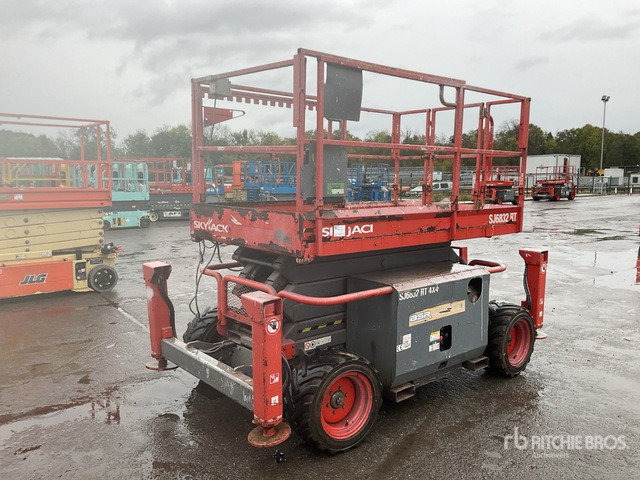 2015 Skyjack SJ6832RT 4x4 Diesel (Inoperable) Scissor Lift - Ножничный подъемник: фото 2 2015 Skyjack SJ6832RT 4x4 Diesel (Inoperable) Scissor Lift - Ножничный подъемник: фото 2