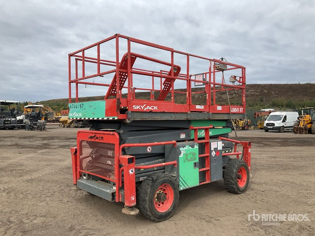 2016 Skyjack SJ8841 4x4 Diesel (Inoperable) Scissor Lift - Ножничный подъемник: фото 4 2016 Skyjack SJ8841 4x4 Diesel (Inoperable) Scissor Lift - Ножничный подъемник: фото 4