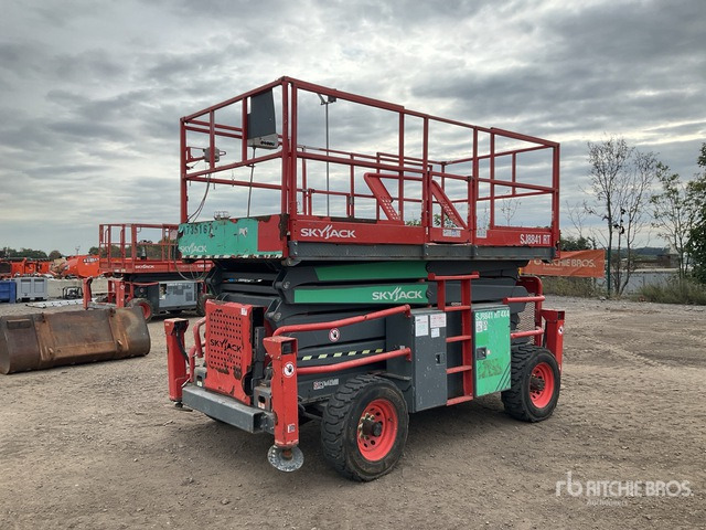 2016 Skyjack SJ8841 4x4 Diesel (Inoperable) Scissor Lift - Ножничный подъемник: фото 2 2016 Skyjack SJ8841 4x4 Diesel (Inoperable) Scissor Lift - Ножничный подъемник: фото 2
