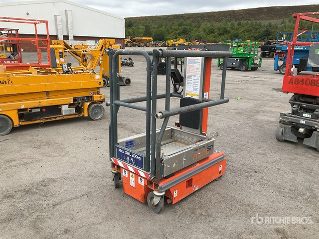 2020 Power Tower Nano SP Plus Vertical Mast Lift - Вертикальный мачтовый подъемник: фото 2 2020 Power Tower Nano SP Plus Vertical Mast Lift - Вертикальный мачтовый подъемник: фото 2