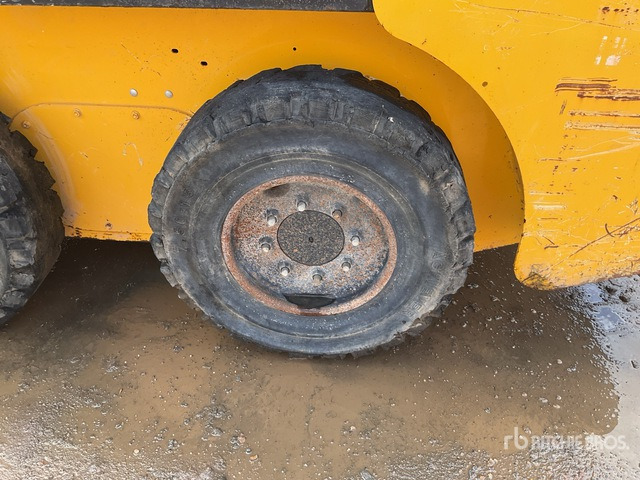 2021 Gehl R165 High Flow Skid Steer Loader - Мини-погрузчик с бортовым поворотом: фото 3 2021 Gehl R165 High Flow Skid Steer Loader - Мини-погрузчик с бортовым поворотом: фото 3