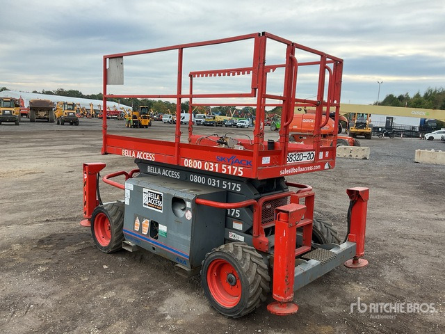 Skyjack SJ6832RT Scissor Lift - Ножничный подъемник: фото 3 Skyjack SJ6832RT Scissor Lift - Ножничный подъемник: фото 3