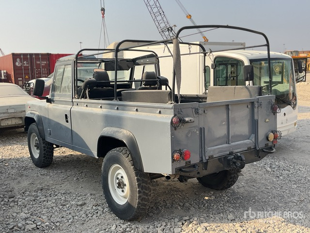 1996 Land Rover 110 4x4 (Inoperable) Pickup - Пикап: фото 4 1996 Land Rover 110 4x4 (Inoperable) Pickup - Пикап: фото 4