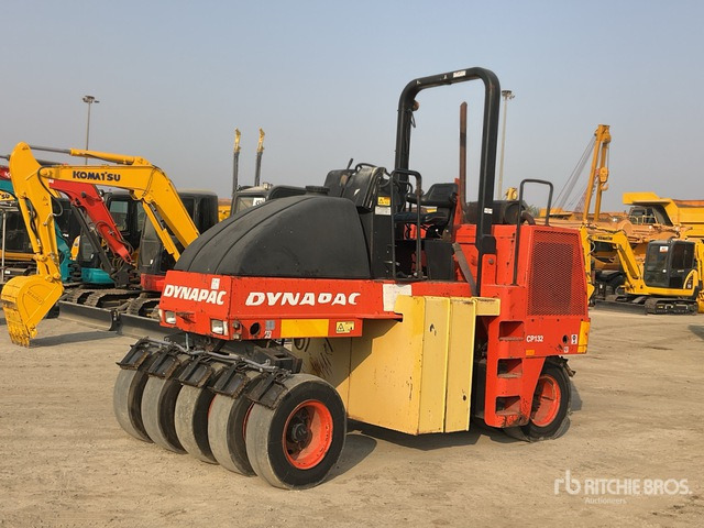 2004 Dynapac CP132 9 Wheel Pneumatic Roller - Пневмоколесный каток: фото 3 2004 Dynapac CP132 9 Wheel Pneumatic Roller - Пневмоколесный каток: фото 3