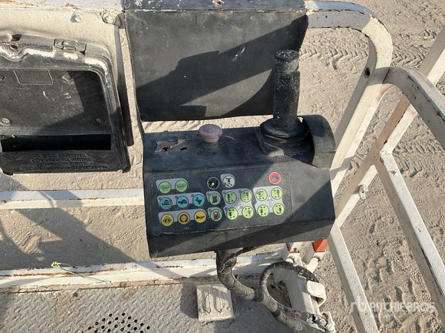 2004 Haulotte Compact 12DX 4x4 Diesel Scissor Lift - Ножничный подъемник: фото 5 2004 Haulotte Compact 12DX 4x4 Diesel Scissor Lift - Ножничный подъемник: фото 5