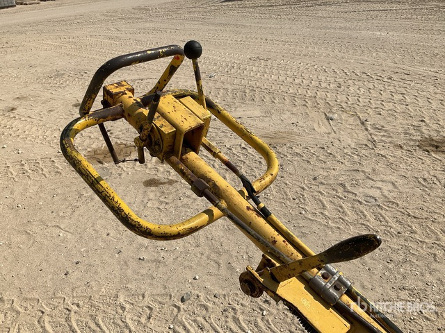 2006 Bomag BW75S-2 Walk Behind Roller - Каток тротуарный: фото 5 2006 Bomag BW75S-2 Walk Behind Roller - Каток тротуарный: фото 5