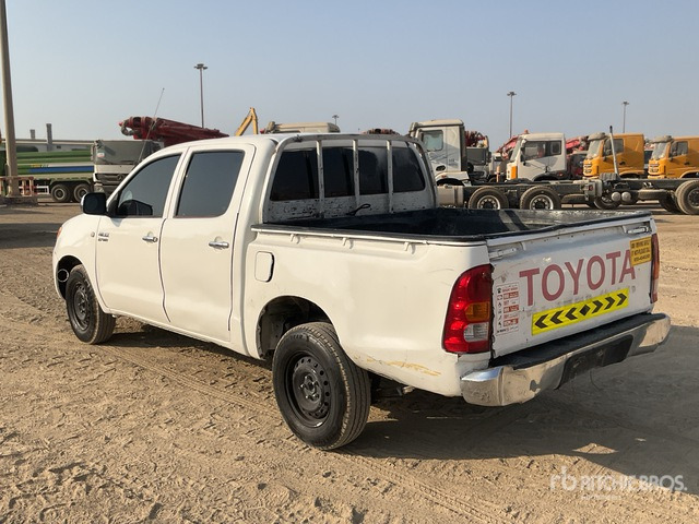 2008 Toyota Hilux 4x2 Crew Cab Pickup - Пикап: фото 4 2008 Toyota Hilux 4x2 Crew Cab Pickup - Пикап: фото 4