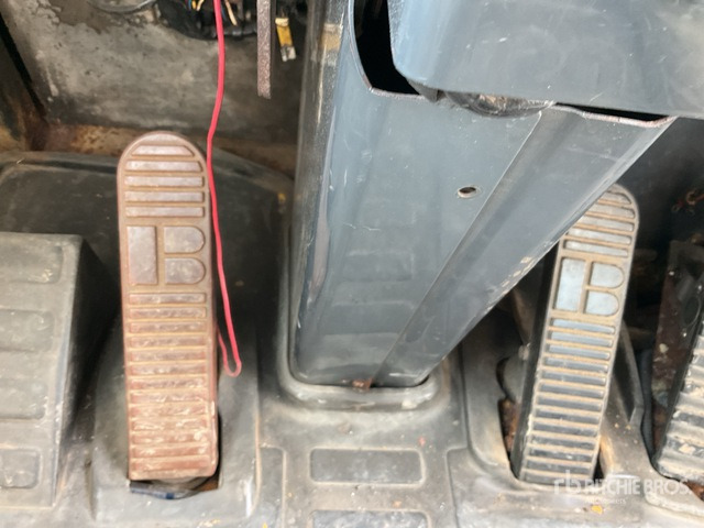 2010 Komatsu HD465-7R 50000 L Water Wagon - Карьерный самосвал: фото 5 2010 Komatsu HD465-7R 50000 L Water Wagon - Карьерный самосвал: фото 5