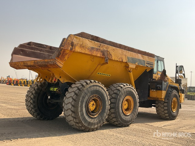 2011 Komatsu HM400-2R Articulated Dump Truck - Сочленённый самосвал: фото 3 2011 Komatsu HM400-2R Articulated Dump Truck - Сочленённый самосвал: фото 3