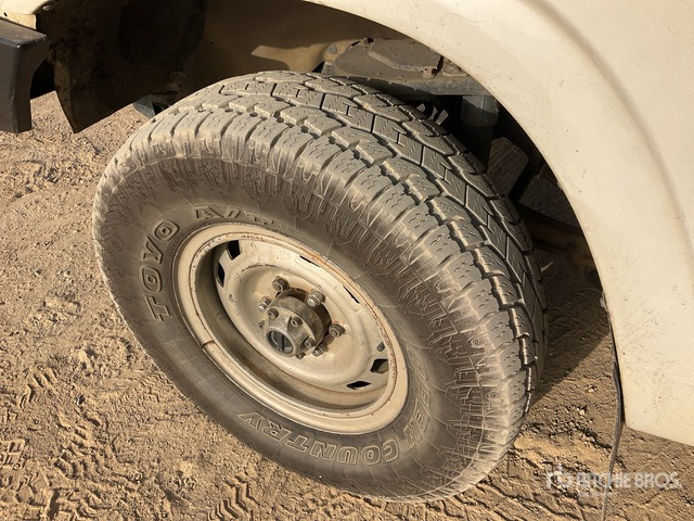 2013 Nissan Patrol GL 4x4 SUV - Внедорожник: фото 5 2013 Nissan Patrol GL 4x4 SUV - Внедорожник: фото 5