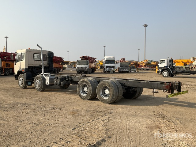 2014 FAW CA1313P 8x4 Twin-Steer Cab and Chassis - Грузовик-шасси: фото 4 2014 FAW CA1313P 8x4 Twin-Steer Cab and Chassis - Грузовик-шасси: фото 4