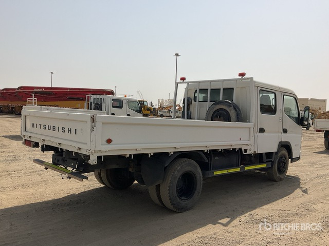2014 Mitsubishi Canter 4x2 Crew Cab Flatbed Truck - Грузовик бортовой/ Платформа: фото 4 2014 Mitsubishi Canter 4x2 Crew Cab Flatbed Truck - Грузовик бортовой/ Платформа: фото 4