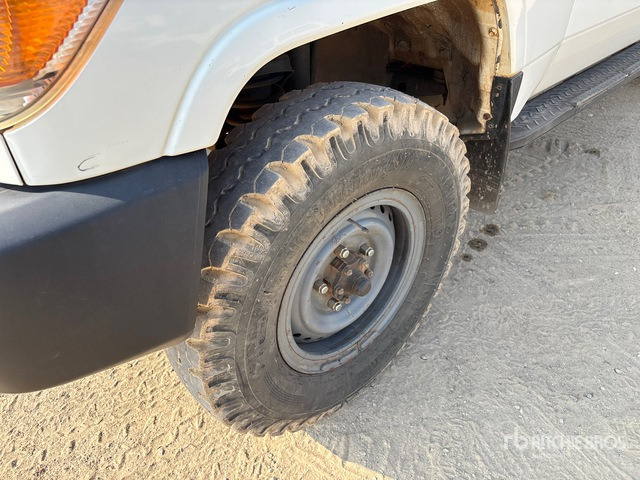 2018 Toyota Land Cruiser 78R 4x4 SUV - Внедорожник: фото 4 2018 Toyota Land Cruiser 78R 4x4 SUV - Внедорожник: фото 4