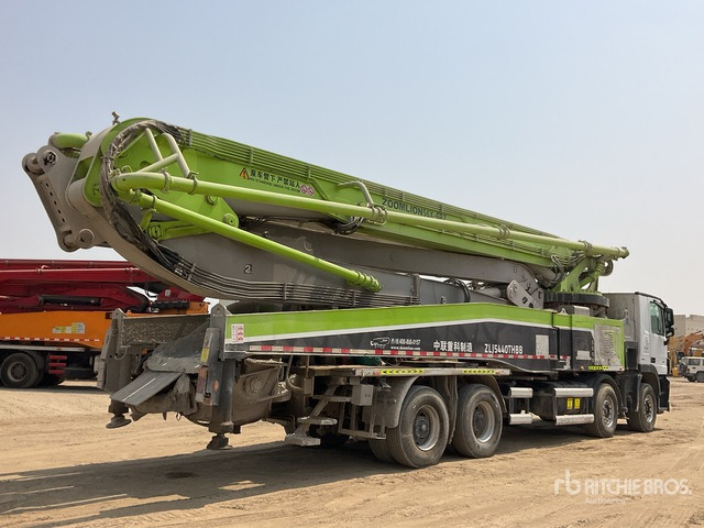 2019 Mercedes-Benz Actros 4141 2019 Zoomlion 56X-6RZ 56 m on 8 ... Concrete Pump Truck - Автобетононасос: фото 5 2019 Mercedes-Benz Actros 4141 2019 Zoomlion 56X-6RZ 56 m on 8 ... Concrete Pump Truck - Автобетононасос: фото 5