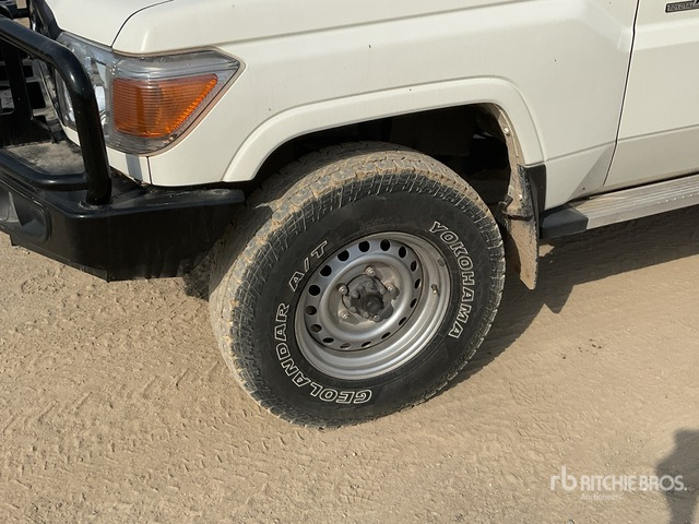 2021 Toyota Land Cruiser 76L 4x4 SUV - Внедорожник: фото 5 2021 Toyota Land Cruiser 76L 4x4 SUV - Внедорожник: фото 5
