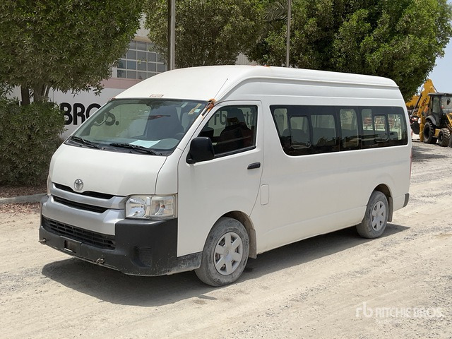 2018 Toyota Hiace High Roof 4x2 16-Seat Mini Bus - Автобус: фото 2 2018 Toyota Hiace High Roof 4x2 16-Seat Mini Bus - Автобус: фото 2