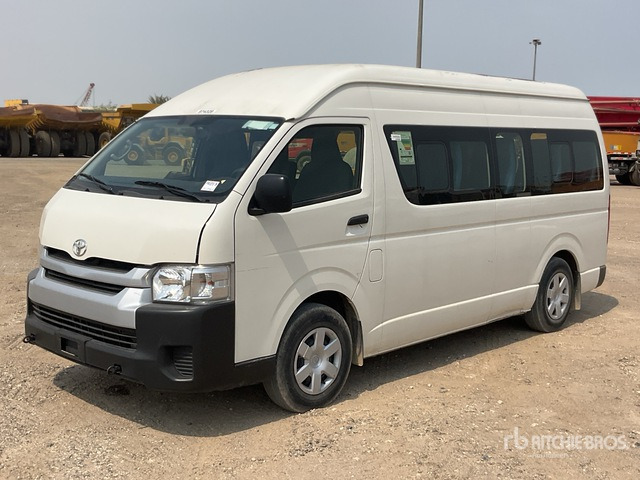 2019 Toyota Hiace 4x2 14-Seat Mini Bus - Автобус: фото 2 2019 Toyota Hiace 4x2 14-Seat Mini Bus - Автобус: фото 2