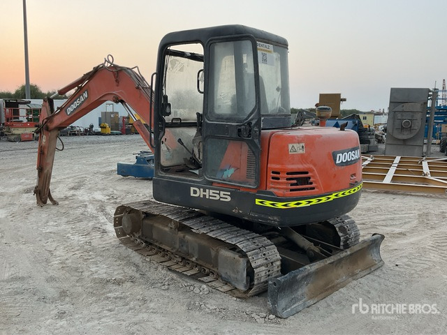 Doosan DH55 - Мини-экскаватор: фото 4 Doosan DH55 - Мини-экскаватор: фото 4
