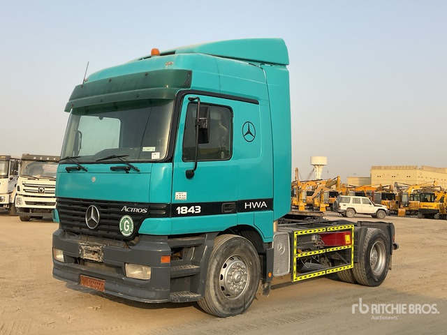 2001 Mercedes-Benz Actros 1843 4x2 S/A Sleeper Truck Tractor - Тягач: фото 2 2001 Mercedes-Benz Actros 1843 4x2 S/A Sleeper Truck Tractor - Тягач: фото 2