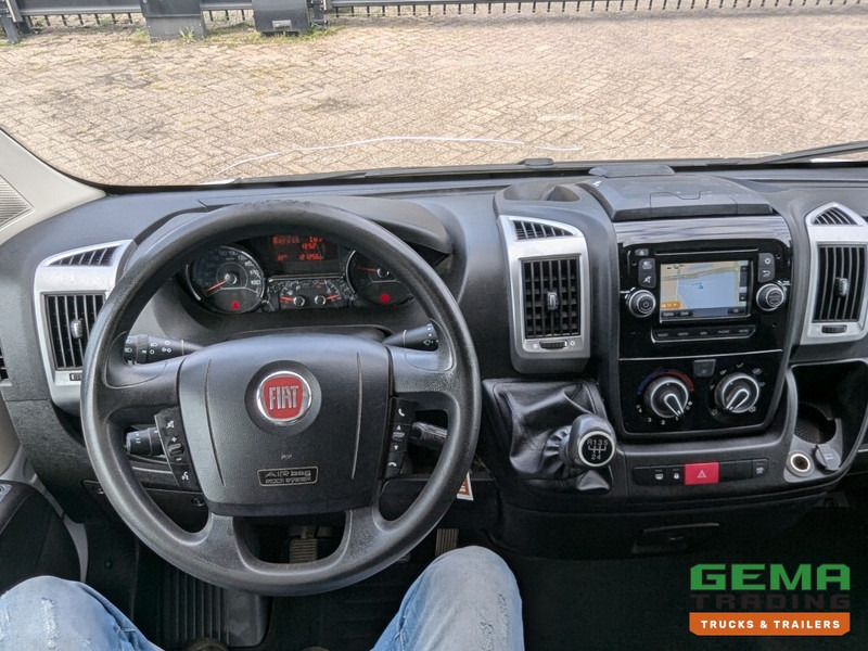 Фото интерьера 1: Цельнометаллический фургон Fiat Ducato 250 MultiJet 115 Handgeschakeld - Airco - Navigatie - Dakimperiaal (A148)