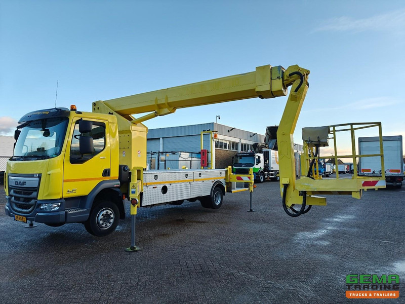 DAF LF 180 FA 4x2 Dagcab Euro6A - T225 Ruthman - Hoogwerker- 101.534km - 04/2026 APK - Грузовик: фото 1 DAF LF 180 FA 4x2 Dagcab Euro6A - T225 Ruthman - Hoogwerker- 101.534km - 04/2026 APK - Грузовик: фото 1