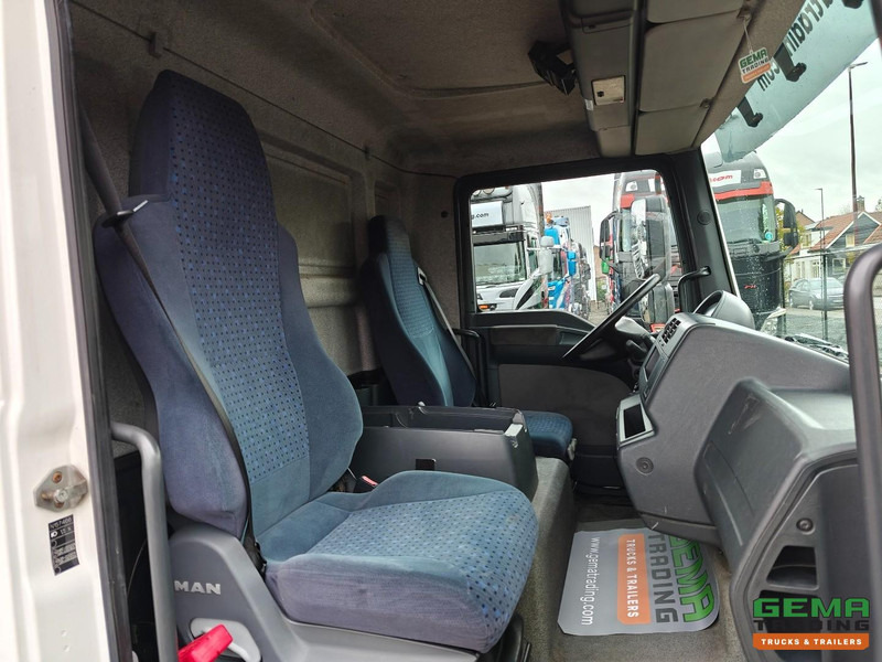 MAN TGL 12.180 4x2 Dagcabine Euro4 - Koel-Vriesbak 5.5m - Carrier Supra 850Mt - Laadklep 1500KG - 02/2026 APK в лизинг MAN TGL 12.180 4x2 Dagcabine Euro4 - Koel-Vriesbak 5.5m - Carrier Supra 850Mt - Laadklep 1500KG - 02/2026 APK: фото 17 MAN TGL 12.180 4x2 Dagcabine Euro4 - Koel-Vriesbak 5.5m - Carrier Supra 850Mt - Laadklep 1500KG - 02/2026 APK в лизинг MAN TGL 12.180 4x2 Dagcabine Euro4 - Koel-Vriesbak 5.5m - Carrier Supra 850Mt - Laadklep 1500KG - 02/2026 APK: фото 17