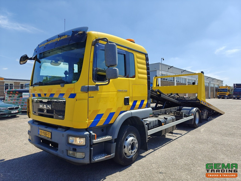 MAN TGM 12.250 4X2 BL DubbelCab 6 Pers. - Falkom FAS6000 + FAL2000 + Dubbele Lier 3600KG - Afstandsbediening - 10/2025 APK - Эвакуатор: фото 1 MAN TGM 12.250 4X2 BL DubbelCab 6 Pers. - Falkom FAS6000 + FAL2000 + Dubbele Lier 3600KG - Afstandsbediening - 10/2025 APK - Эвакуатор: фото 1