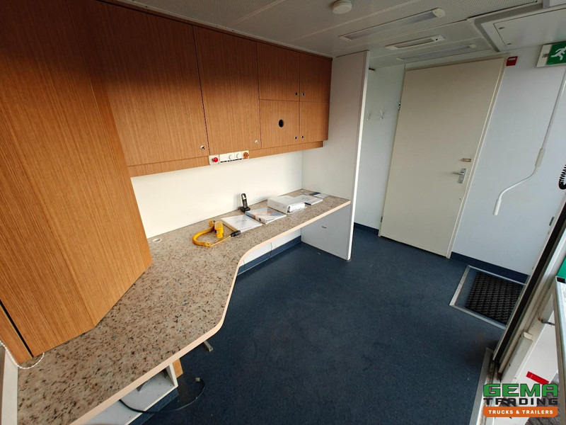 Полуприцеп LAMBOO T 02S 2-Assen ROR - Geïsoleerde MedischeTrailer/MobileHome - Brancard/Rolstoel Lift - Airco's - StuurAs - Ex MRI: фото 10 Полуприцеп LAMBOO T 02S 2-Assen ROR - Geïsoleerde MedischeTrailer/MobileHome - Brancard/Rolstoel Lift - Airco's - StuurAs - Ex MRI: фото 10