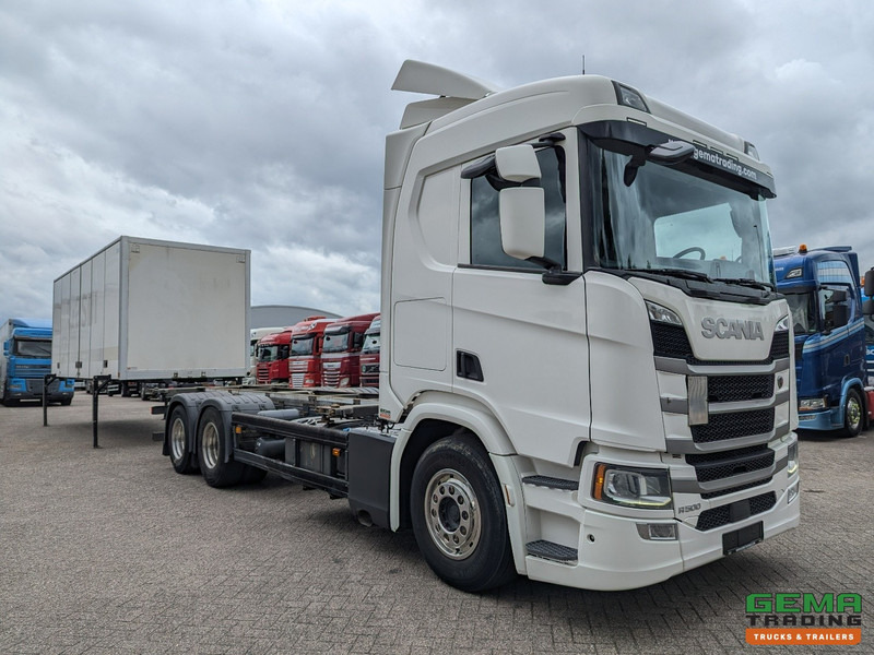 Scania R500 6x2 CR20N Euro6 - Retarder - BDF systeem - Dubbele tanks - Vangmuil - Грузовик-контейнеровоз/ Сменный кузов: фото 4 Scania R500 6x2 CR20N Euro6 - Retarder - BDF systeem - Dubbele tanks - Vangmuil - Грузовик-контейнеровоз/ Сменный кузов: фото 4