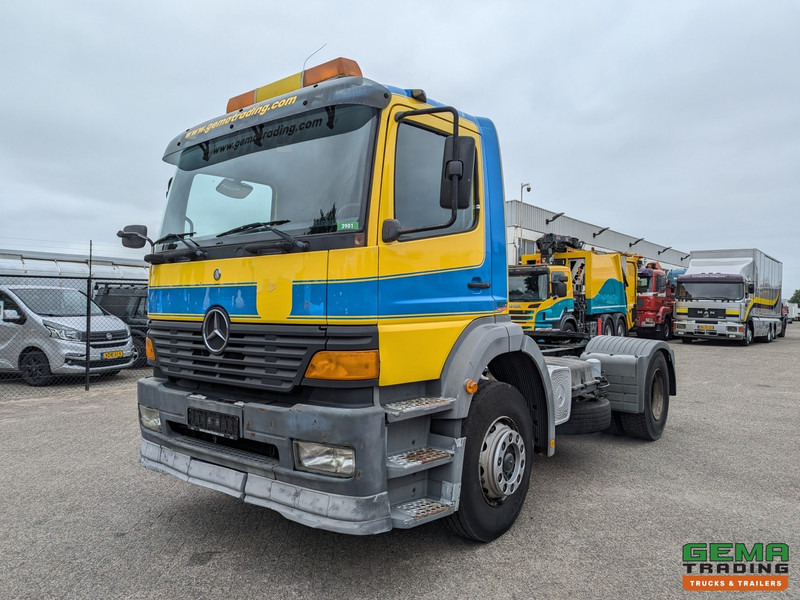 Mercedes-Benz Axor 1828 4x2 Dagcab Euro2 - Handgeschakeld - Reservewiel - Duitse Vrachtwagen - Тягач: фото 1 Mercedes-Benz Axor 1828 4x2 Dagcab Euro2 - Handgeschakeld - Reservewiel - Duitse Vrachtwagen - Тягач: фото 1