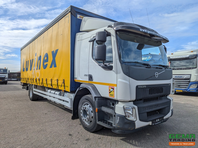 Volvo FE 280 4x2 Dagcab Euro6 - 6 CIL - Schuifzeilenbak 8.6m + Laadklep 2000kg - Тентованный грузовик: фото 4 Volvo FE 280 4x2 Dagcab Euro6 - 6 CIL - Schuifzeilenbak 8.6m + Laadklep 2000kg - Тентованный грузовик: фото 4