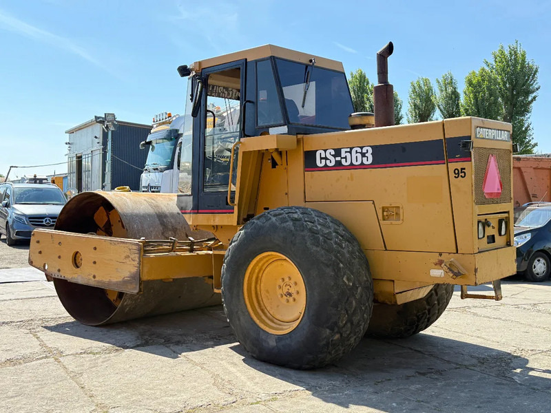 Caterpillar CS 563 Roller with vibration - Каток: фото 3 Caterpillar CS 563 Roller with vibration - Каток: фото 3