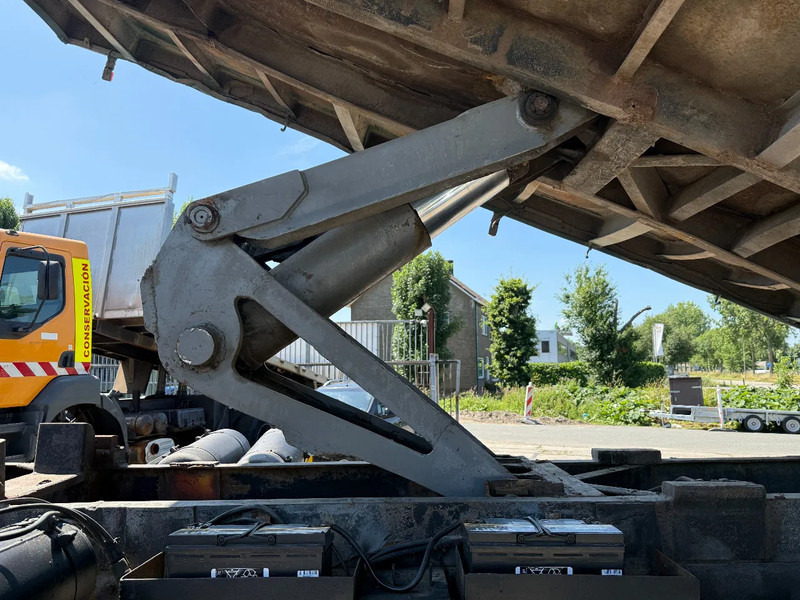 Самосвал MAN 35.372 8X4 Tipper Spring/Spring ZF Manual Gear EURO2: фото 8