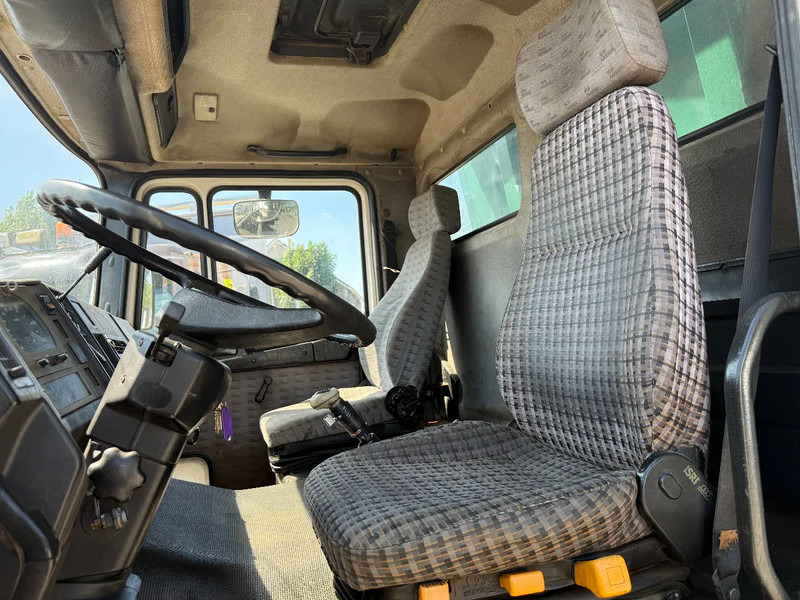 Самосвал MAN 35.372 8X4 Tipper Spring/Spring ZF Manual Gear EURO2: фото 14
