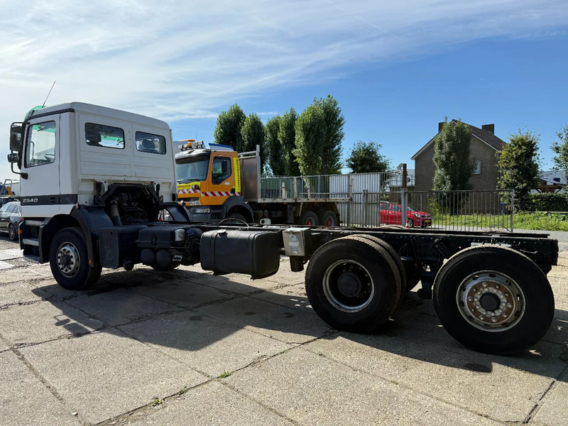 Mercedes-Benz ACTROS 2540 V6 6X2 Chassis Spring/Air EPS 3 Pedal - Грузовик-шасси: фото 4 Mercedes-Benz ACTROS 2540 V6 6X2 Chassis Spring/Air EPS 3 Pedal - Грузовик-шасси: фото 4