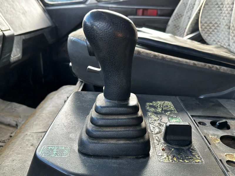 Самосвал, Автоманипулятор Mercedes-Benz SK 1935 V8 4X2 Tipper Spring/Spring AMCO V825 9T Crane: фото 8