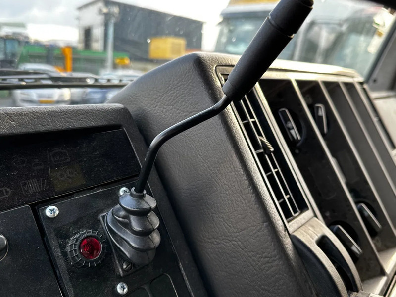 Самосвал, Автоманипулятор Mercedes-Benz SK 1935 V8 4X2 Tipper Spring/Spring AMCO V825 9T Crane: фото 9