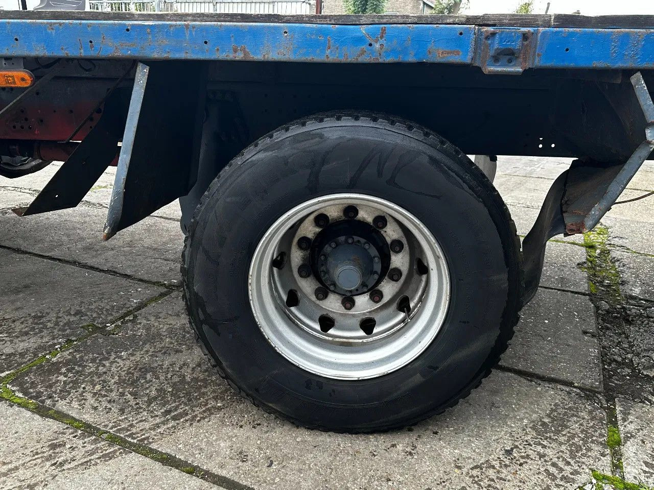 Scania P113-360 4X2 Platform Manual Gear Retarder Scania P113-360 4X2 Platform Manual Gear Retarder - Грузовик бортовой/ Платформа: фото 5 Scania P113-360 4X2 Platform Manual Gear Retarder Scania P113-360 4X2 Platform Manual Gear Retarder - Грузовик бортовой/ Платформа: фото 5