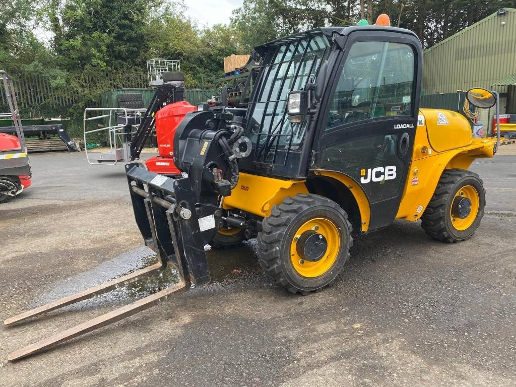 JCB 520-40  - Телескопический погрузчик: фото 1 JCB 520-40  - Телескопический погрузчик: фото 1